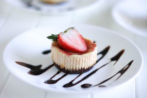 Gluten-Free Strawberry Greek Yogurt Cheesecake